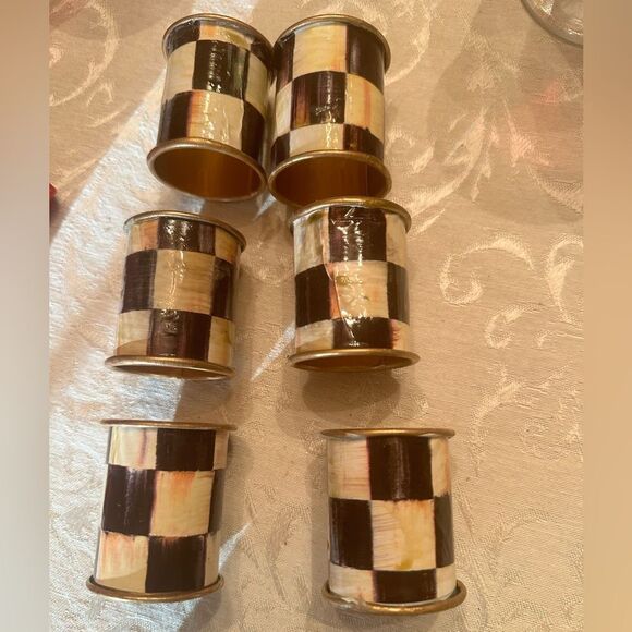 - Handcrafted Galvanizes Metal Napkin Rings - Picture 4 of 4